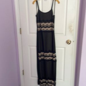Possessed black & beige lace midi dress with back slit size m